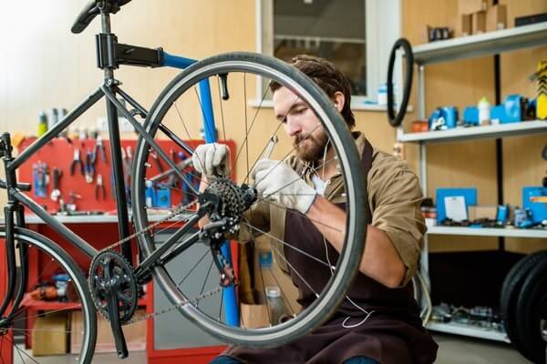 Bicycle store gear maintenance